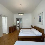 Charles Bridge Premium Residence Aparthotel 4*