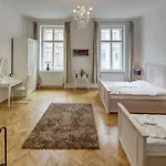 Charles Bridge Premium Residence Aparthotel 4*