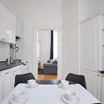 Charles Bridge Premium Residence 4* Prag