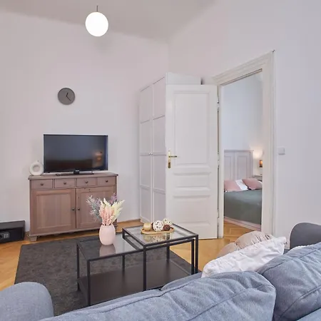 Charles Bridge Premium Residence Prag