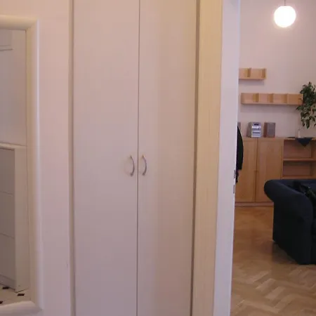 Charles Bridge Premium Residence Prag