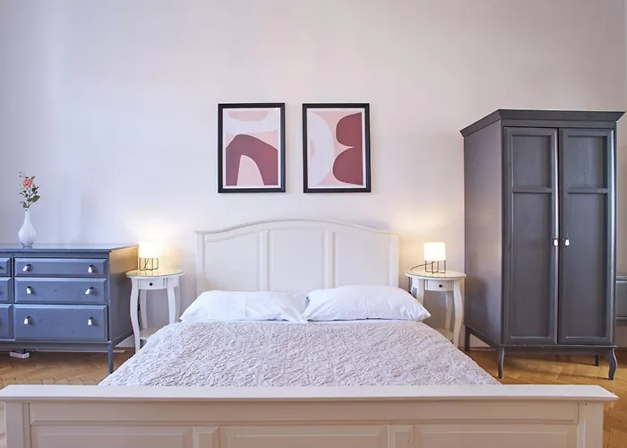 Aparthotel Charles Bridge Premium 4*