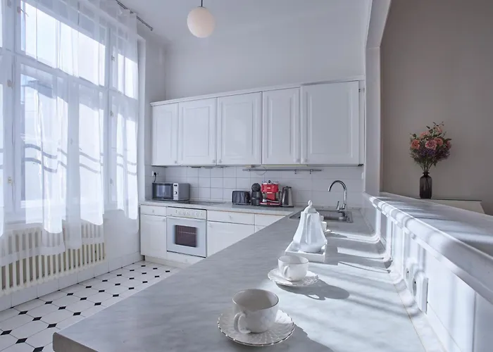 Aparthotel Charles Bridge Premium 4*