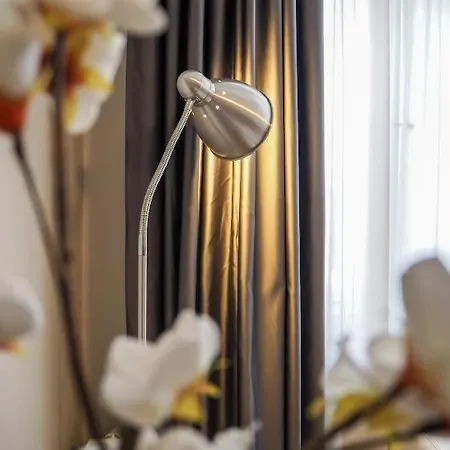 Lägenhetshotell Charles Bridge Premium 4*
