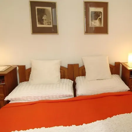 Charles Bridge Premium Residence 4*