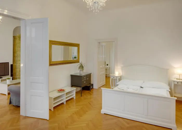 Charles Bridge Premium 4*