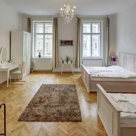 Charles Bridge Premium Aparthotel 4*