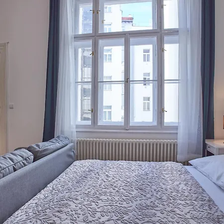 Charles Bridge Premium 4*