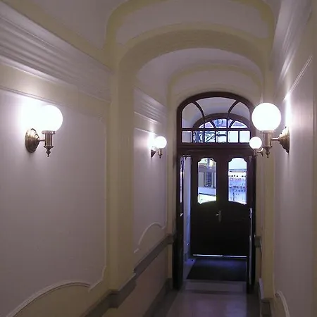 Charles Bridge Premium Aparthotel Praag