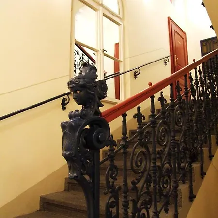 Charles Bridge Premium Aparthotel 4*